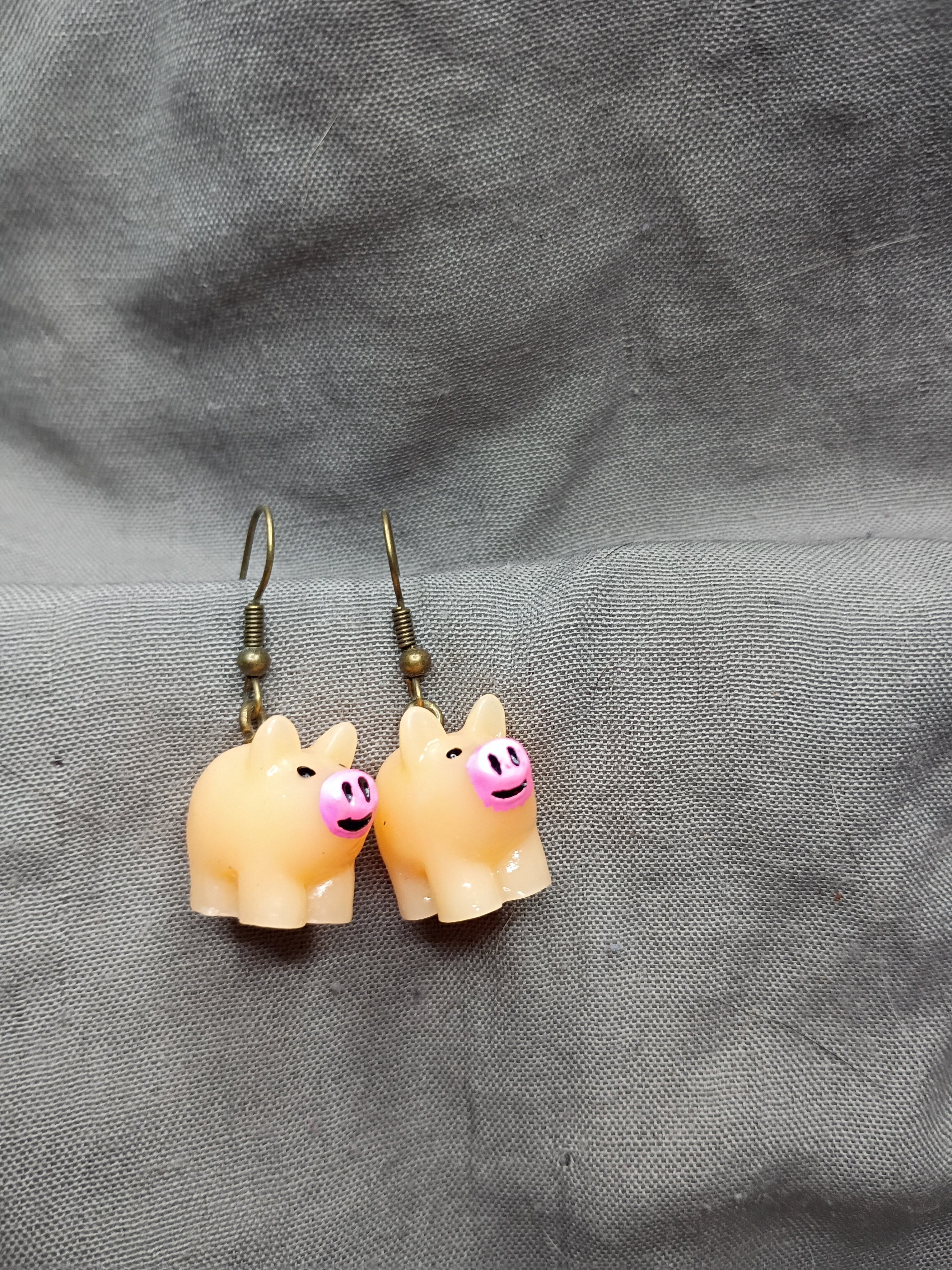 Tiny resin pig earrings